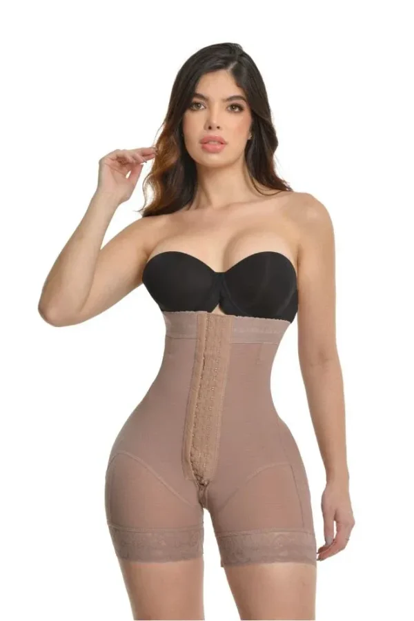 aileen-talle-alto-cocoa-frente-1 Short Push Up Talle Súper Alto Bella Michell