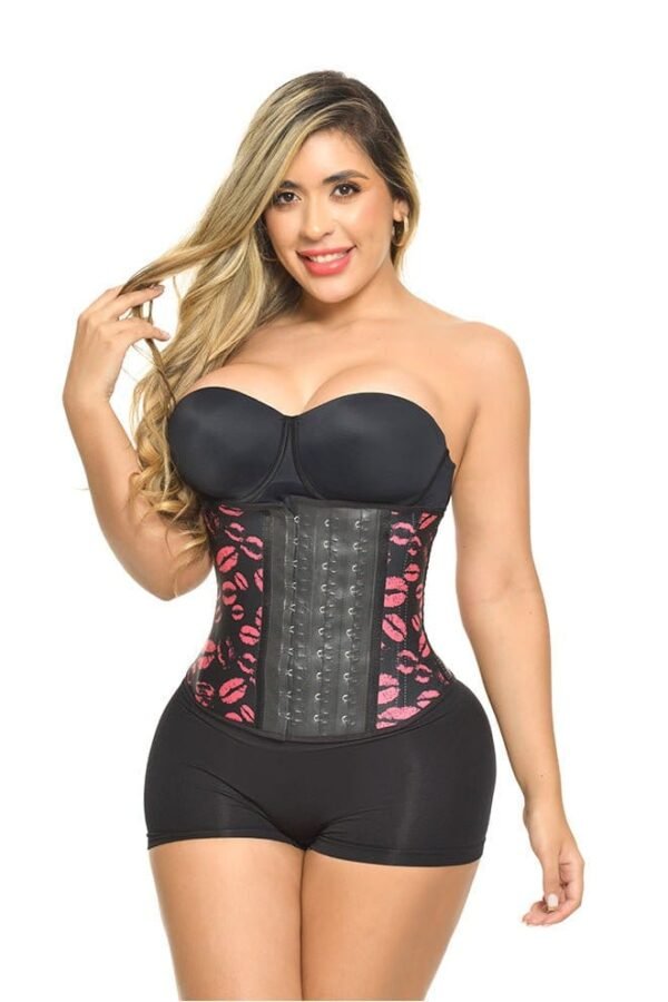 cinturilla-de-latex-forrada-de-besos-frente-talle-corto Cinturilla de Latex Forrada de Besos