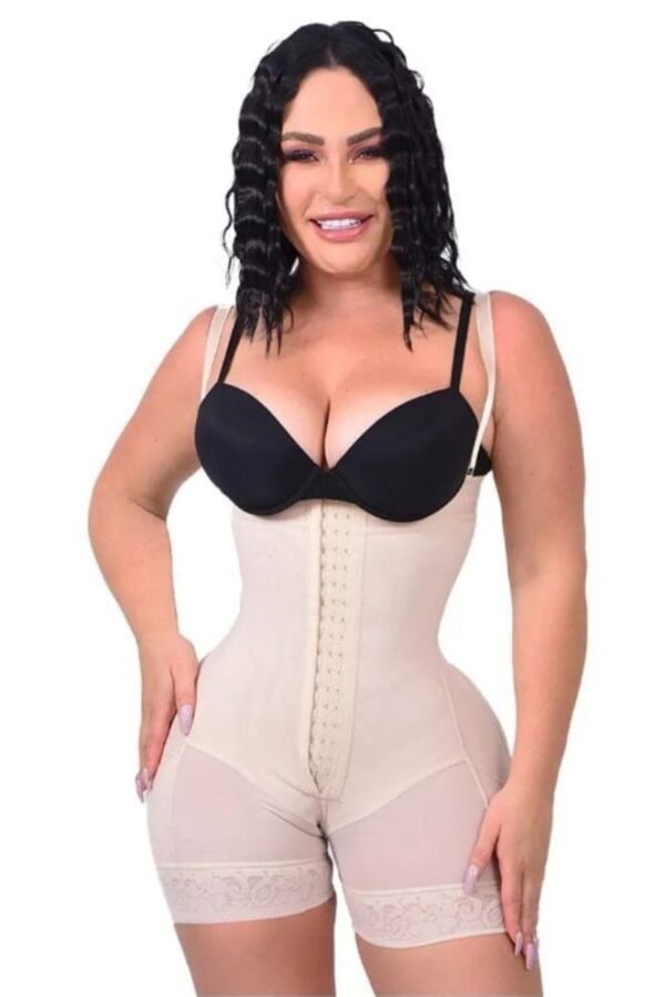 short-push-up-tirantes-ruth-frente Faja Short Estraple 3 Filas de Broches Realce Maxi Bella Michell FP5031 Ruth